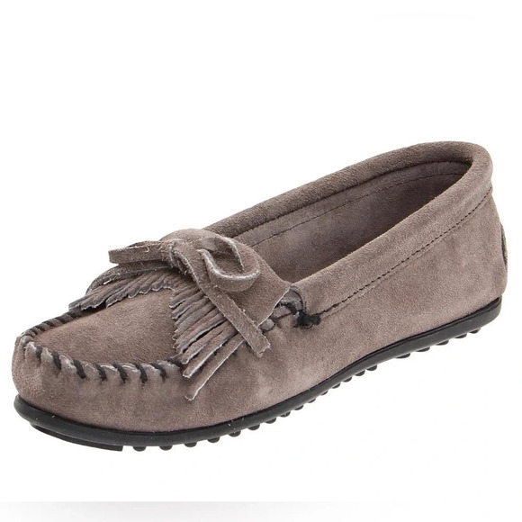 Minnetonka Kilty Moccasins Shoes Suede Leather Flats Gray Fringe western Size 6 - Picture 1 of 10
